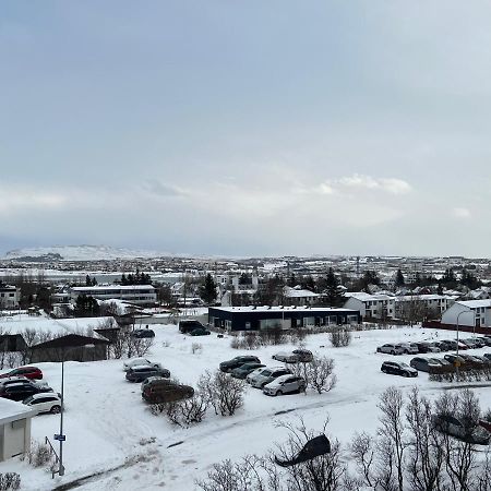 Jm Homestay - A Cozy Two Bedroom Apartment Reykjavik Luaran gambar