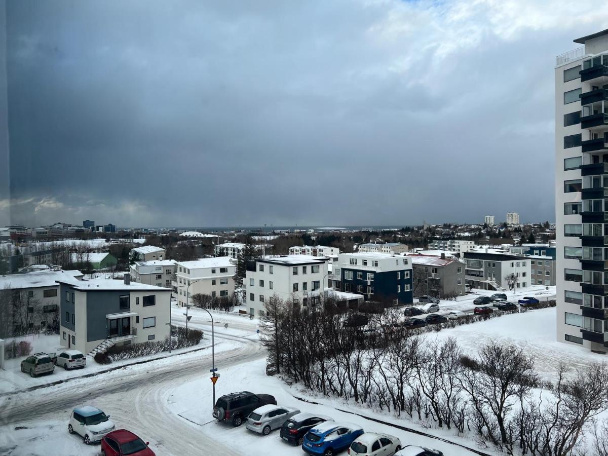 Jm Homestay - A Cozy Two Bedroom Apartment Reykjavik Luaran gambar