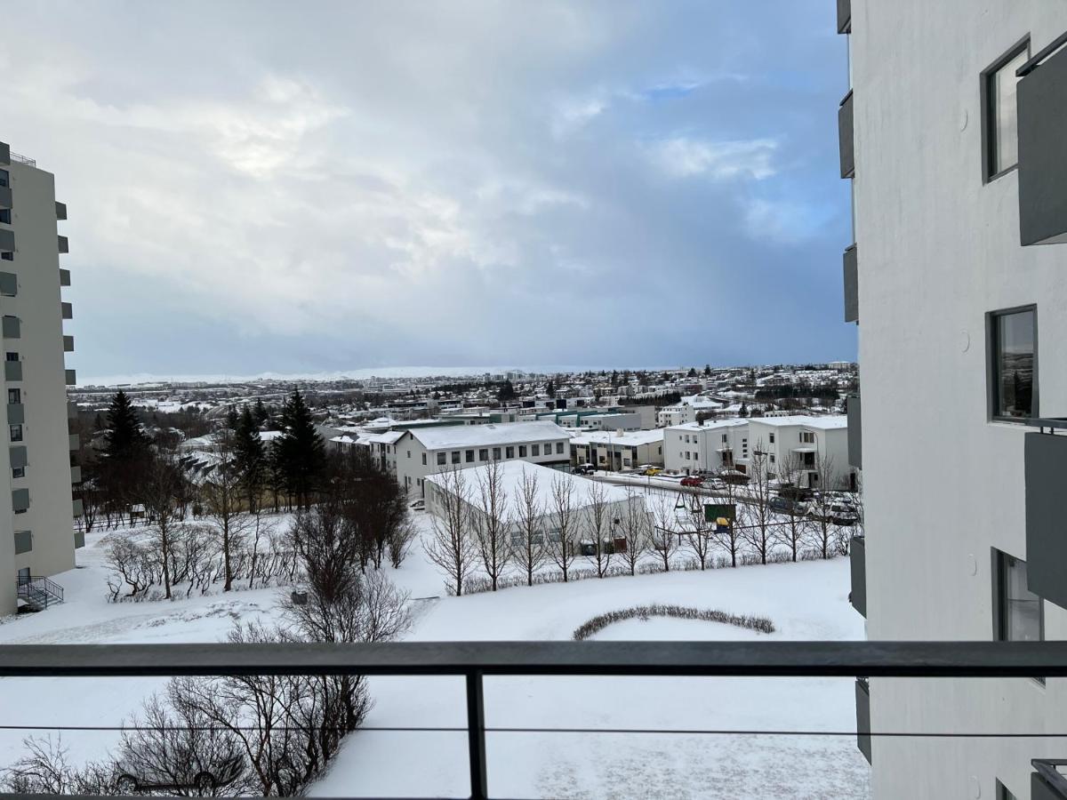 Jm Homestay - A Cozy Two Bedroom Apartment Reykjavik Luaran gambar